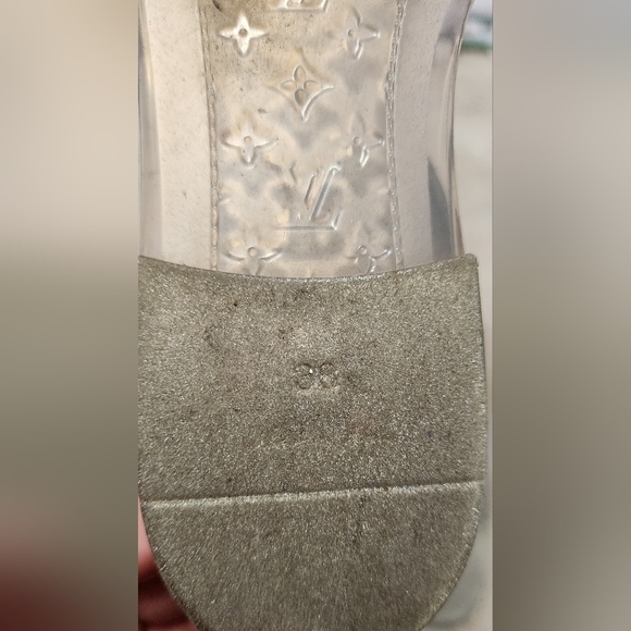 LOUIS VUITTON Silver Jelly Sandals for women in EU 38 Authentic - Picture 9 of 11